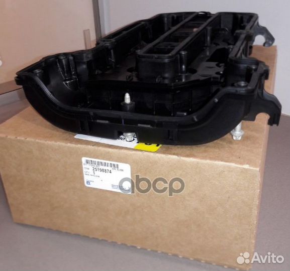 Клапанная крышка ГБЦ 25198874 general motors