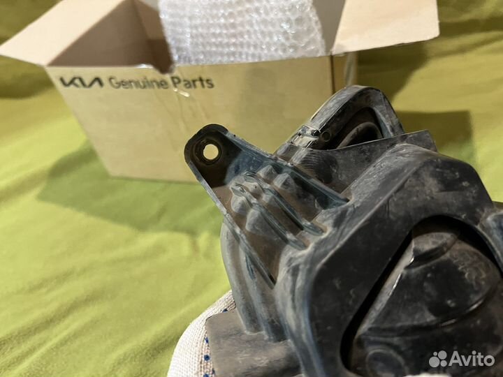 Противотуманка Kia Ceed