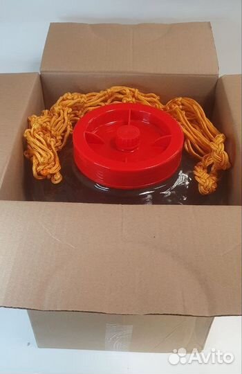 Банка с гидрозатвором