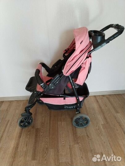 Прогулочная коляска