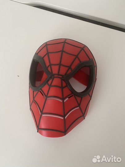 Маска человека паука