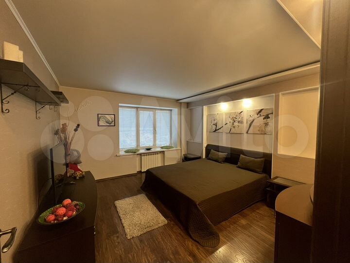 2-к. квартира, 56 м², 1/9 эт.