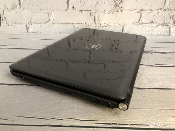 Ноутбук 18.4 дюймов Core i5 8Gb RAM 1Gb Video