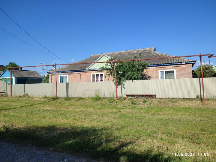 Дом 173,7 м² на участке 6,6 сот.