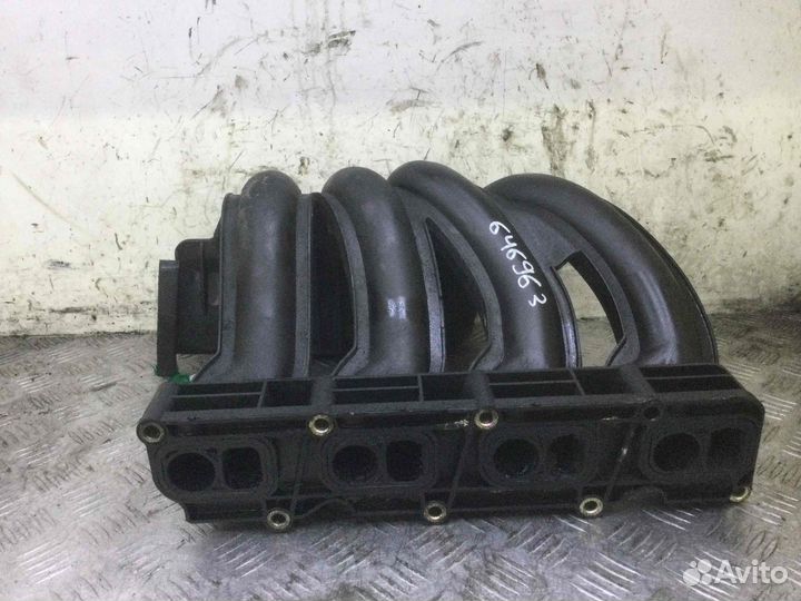 Коллектор впускной Мерседес Ц класс a6110902937 64