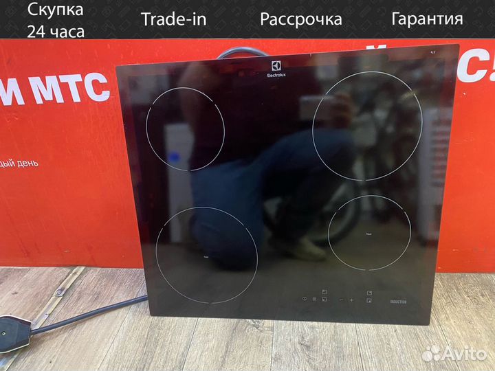Индукционная встраиваемая панель Electrolux
