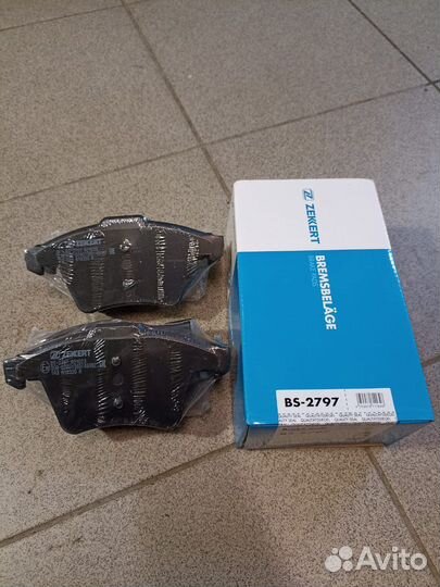 Передние тормозные колодки VW Multivan Transporter