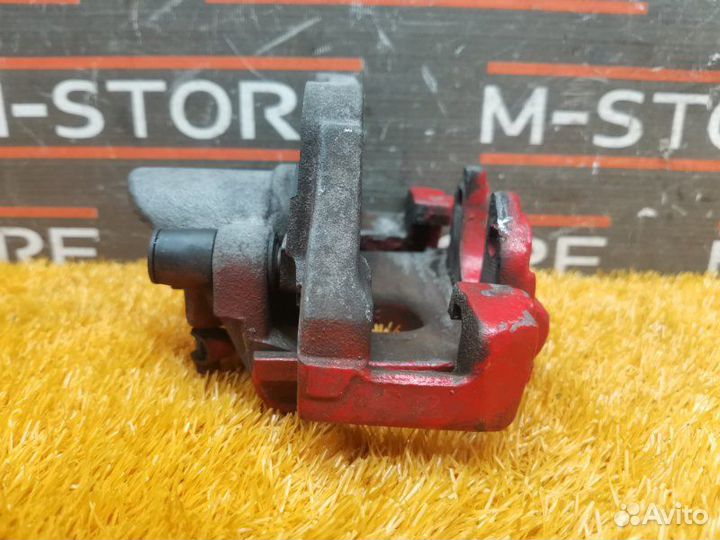 Суппорт задний правый Bmw 6-Series E63 N62B44A