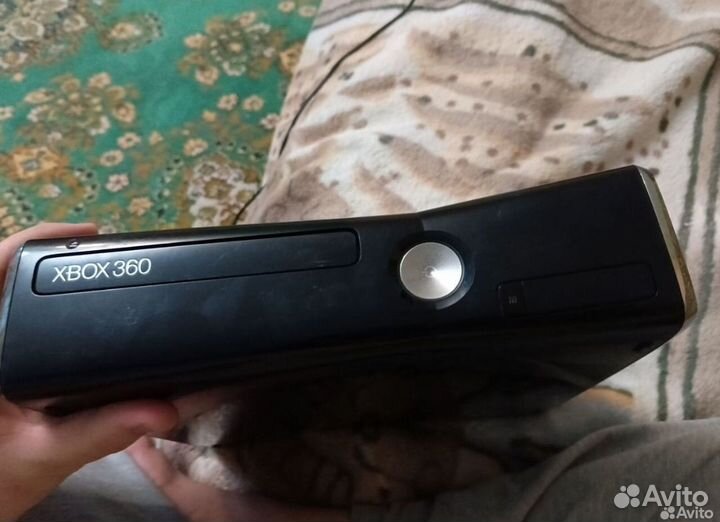 Xbox 360/ Прошитый freeboot/Aurora