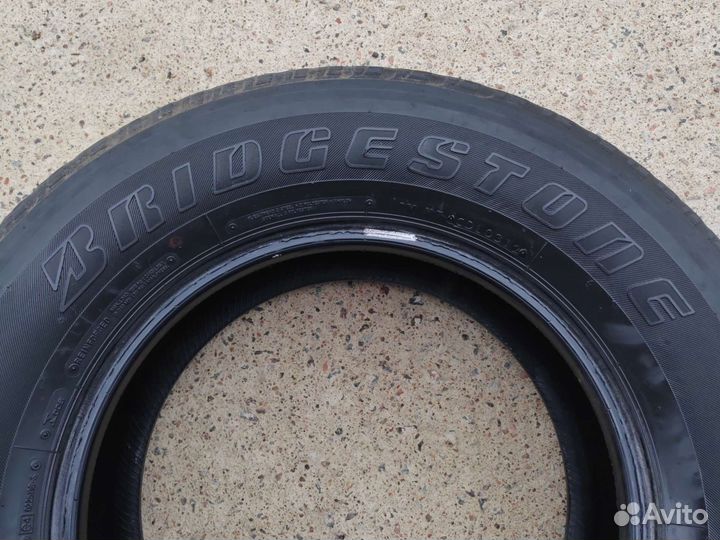 Bridgestone Dueler H/T 245/70 R16