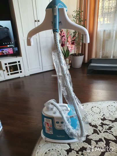 Отпариватель для одежды вертикальный tefal is8360