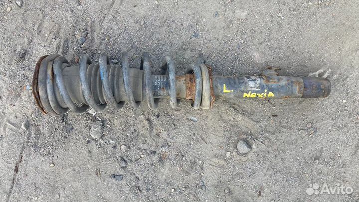 Стойка передняя левая Daewoo Nexia 1