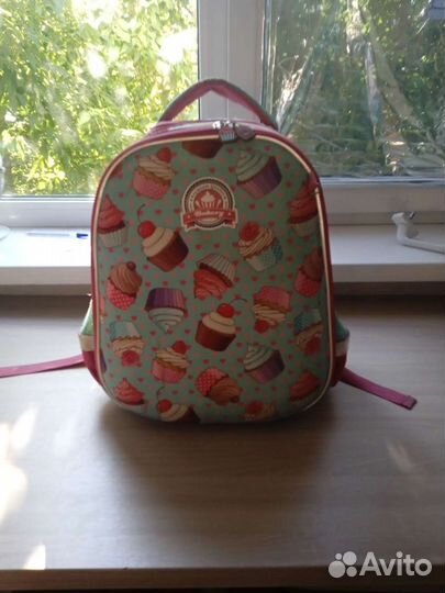Школьный рюкзак