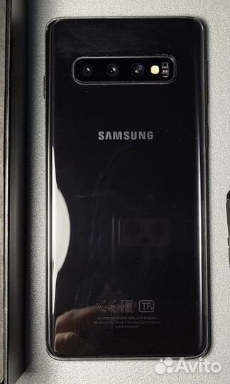 Samsung Galaxy S10, 8/128 ГБ