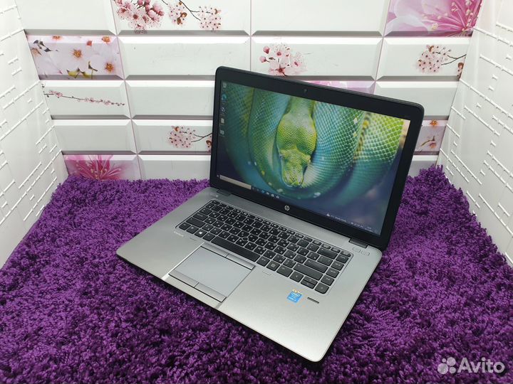 Hp elitebook full HD i7 5 AMD Radeon R7 M260X