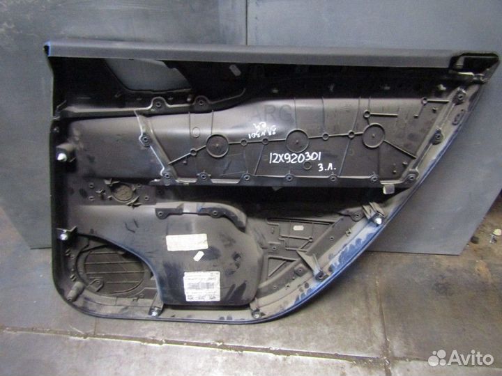 Обшивка двери задней левой C4 II 2011