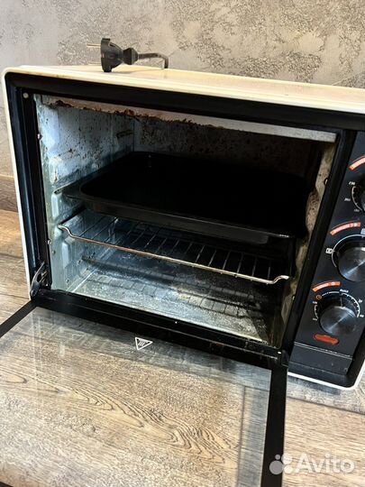 Электродуховка для кухни б/у