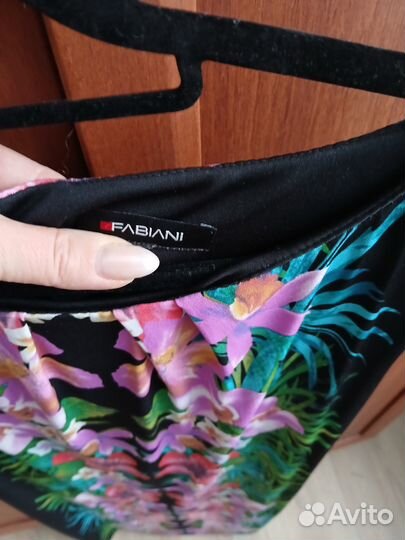 Платье брендовое