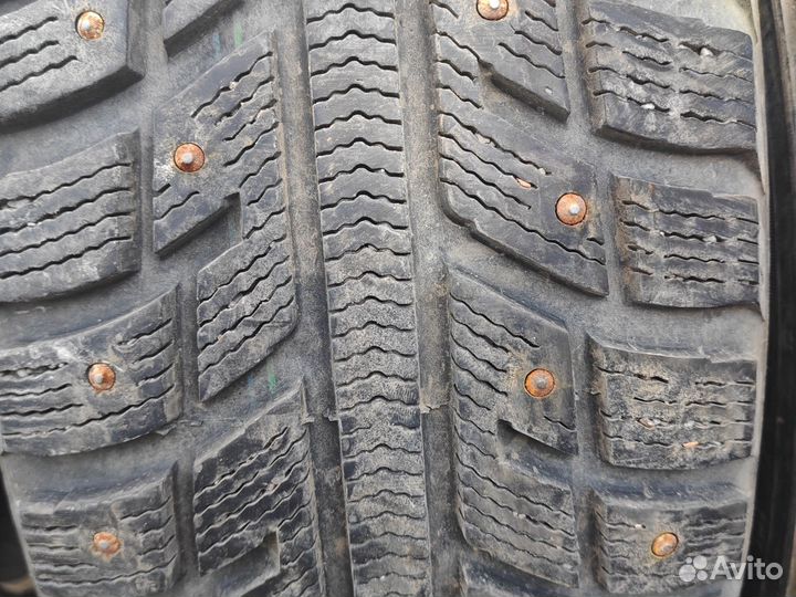 Kumho I'Zen KW22 215/65 R16 98T