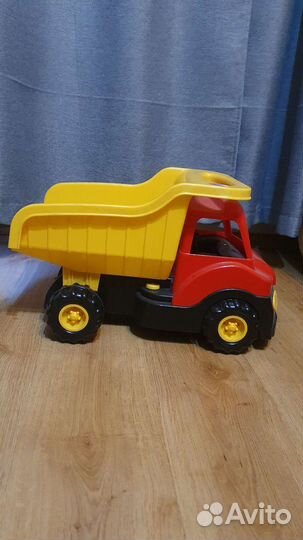 Большой грузовик игрушка
