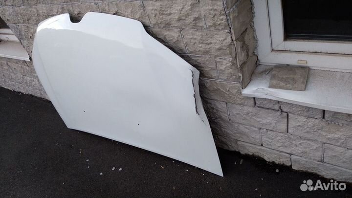 Капот Renault Sandero Stepway