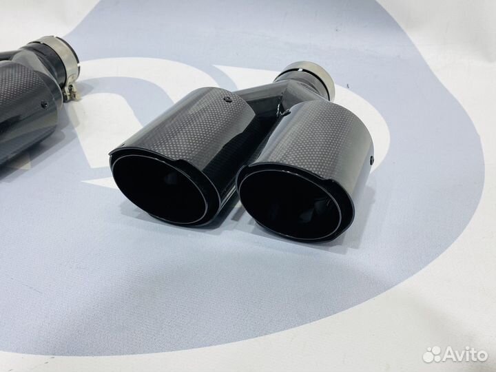 Насадки глушителя BMW карбон в стиле Acrapovic