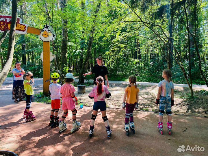 Тренер по фигурному катанию/ тренер по роликам