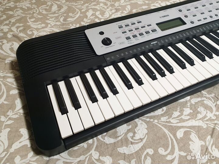 Синтезатор Yamaha YPT-270