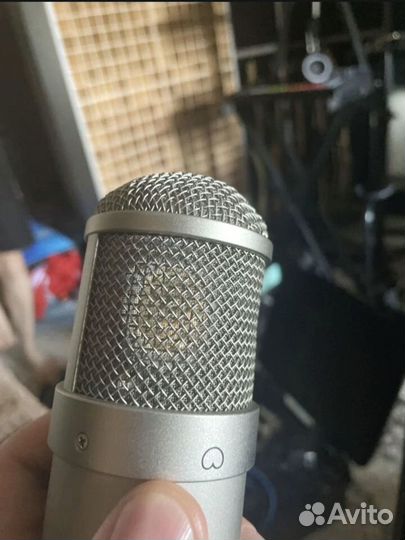 Микрофон студийный Neumann 147