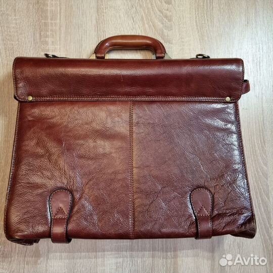 Портфель из натуральной кожи Chivago Esselte