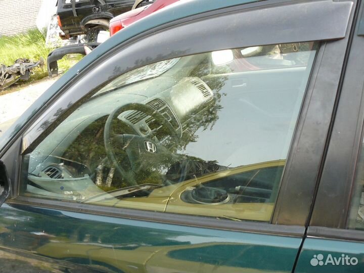 Стекло двери передней для Honda Civic 2001г Седан