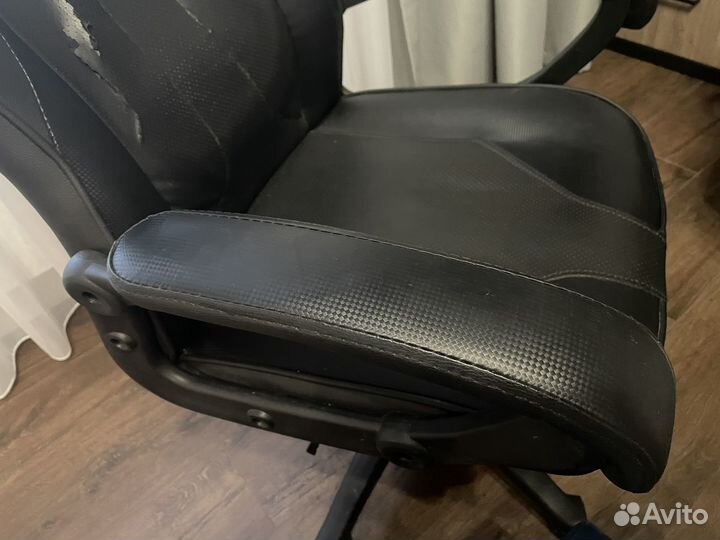 Компьютерное кресло aerocool