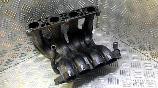 Впускной коллектор бензиновый nissan note E11 (94O