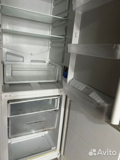 Холодильник бытовой