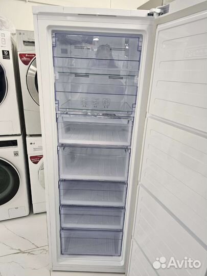 Морозильная камера Beko. Новая.2023