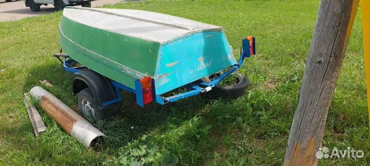 Продам лодку алюминь с прицепом