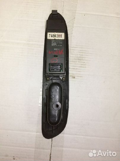 Блок управления стеклоподъемниками правый Mitsubis