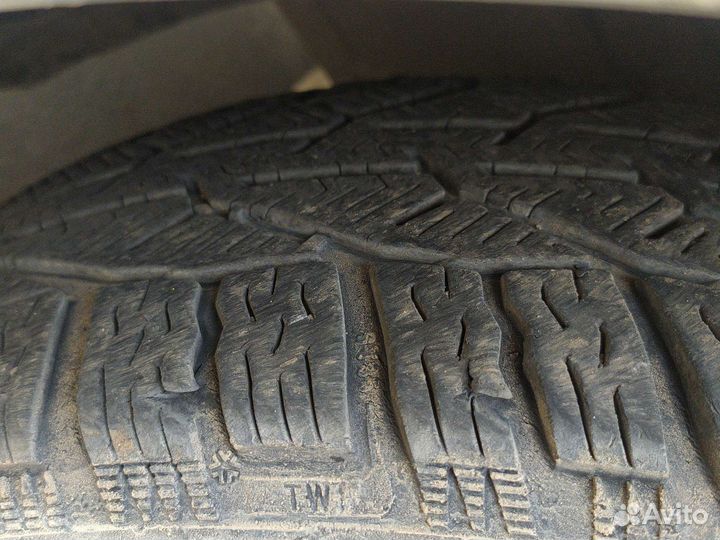 Tigar SUV Winter 215/70 R16