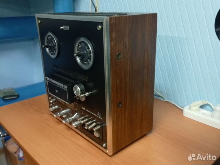 Катушечный магнитофон Sony TC-9400A