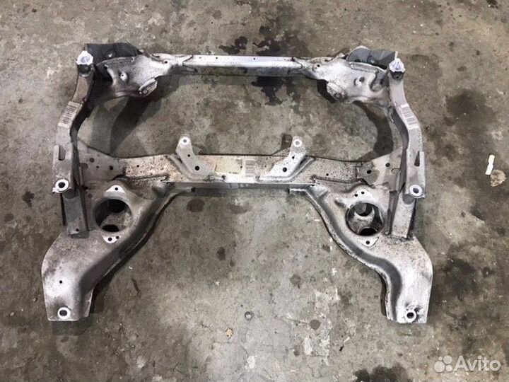 Подрамник передний Bmw 3-Series E90 седан N52B25