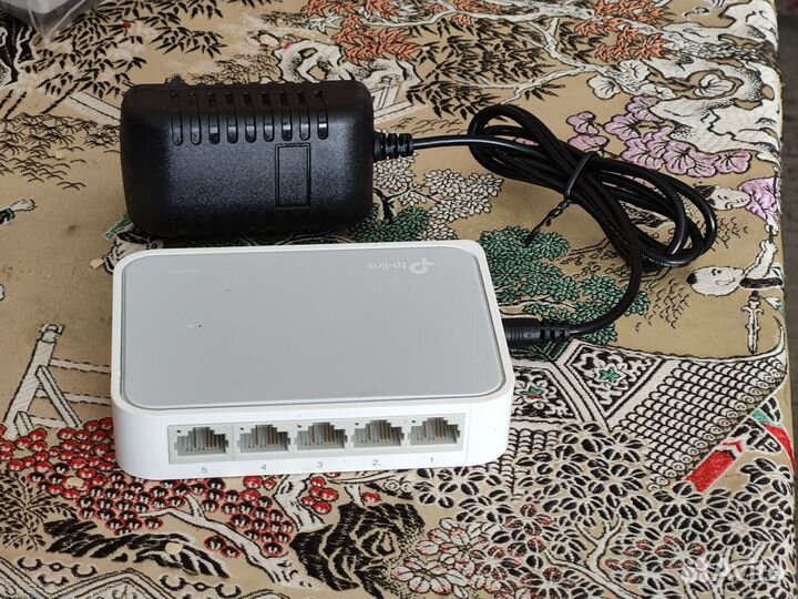 Коммутатор TP-Link TL-SF1005D