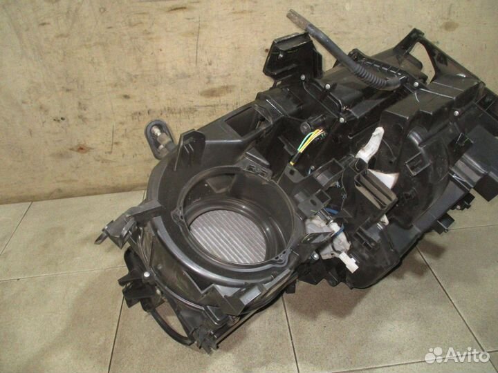 Корпус отопителя Toyota Corolla (E120)