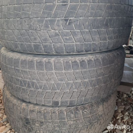 Bridgestone Blizzak DM-V1 225/65 R17
