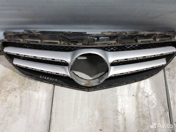 Решетка радиатора Mercedes-Benz E-Class W212