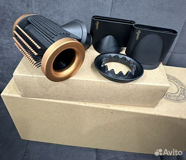 Фен Dyson Supersonic hd15