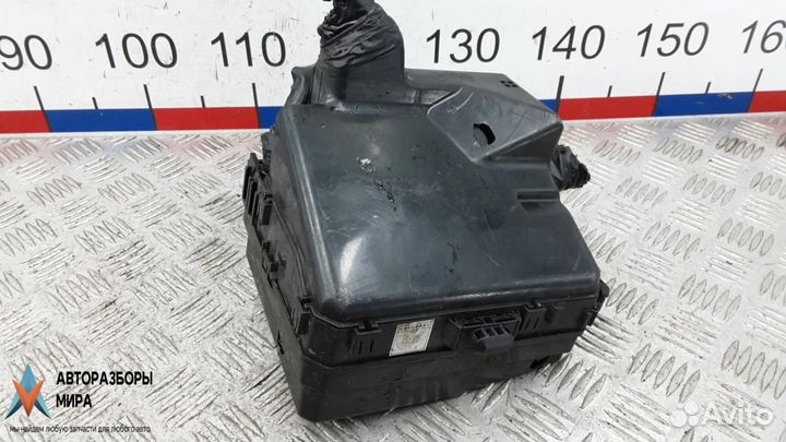 Блок предохранителей Mitsubishi Outlander 2 2007