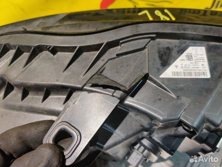 Фара в сборе передняя левая Audi A6 Avant C7 4G5