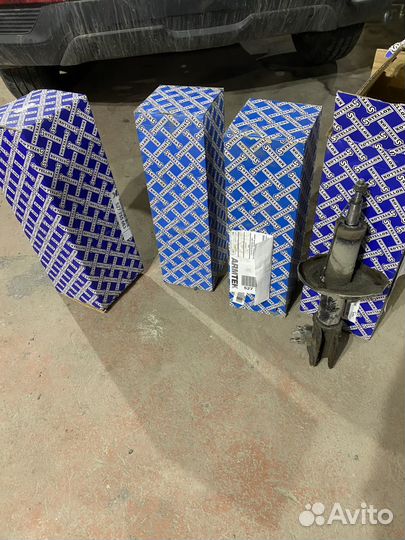 Стойки амортизаторов Chevrolet Lacetti орига