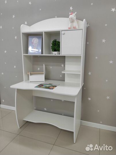 Стол письменный