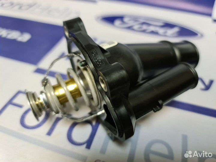 Термостат в сборе с корпусом Ford Focus 2 1.8-2.0